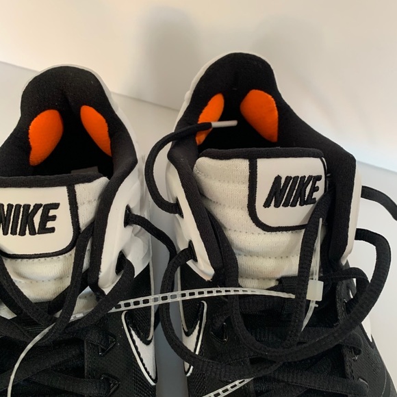 Womens brand new Nike softball shoes - Picture 6 of 7